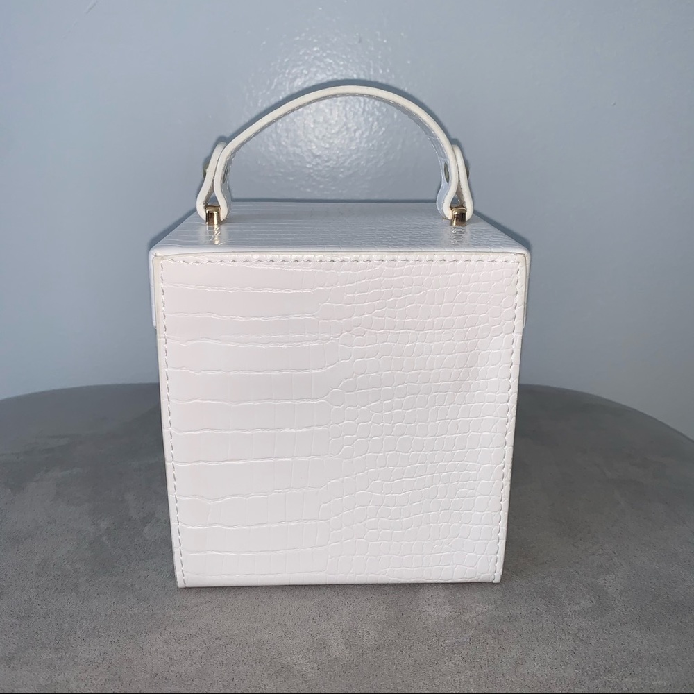 Box purse’s - Picture 3 of 5